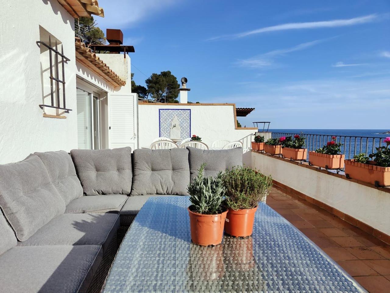 Apartamento Tamariu Platja - Penthouse On Passeig Del Mar. Exterior foto