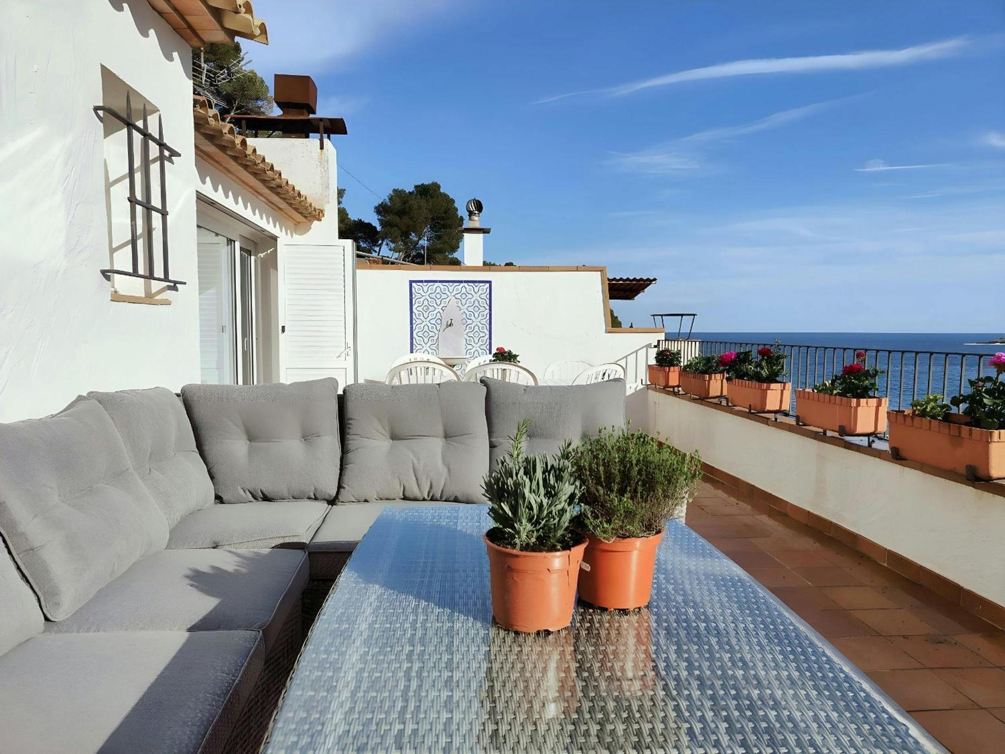 Apartamento Tamariu Platja - Penthouse On Passeig Del Mar. Exterior foto