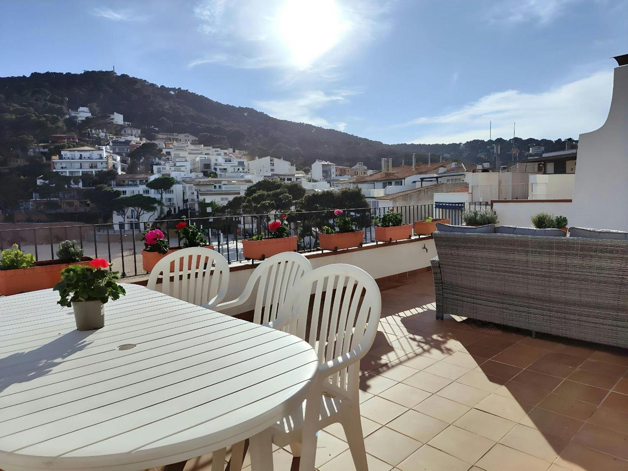 Apartamento Tamariu Platja - Penthouse On Passeig Del Mar. Exterior foto